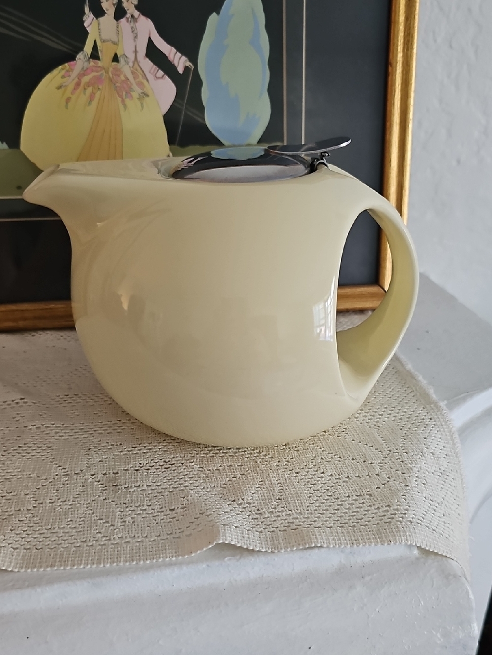 Royal Elfreda Teapot with Stainless Lid